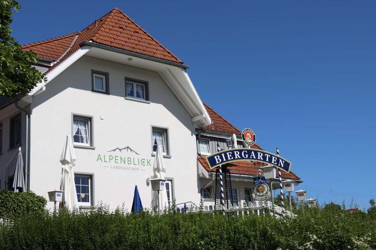 Отель Landgasthof Alpenblick An Der Wutachschlucht Sudschwarzwald Лёффинген Экстерьер фото